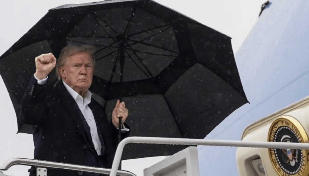 皇冠信用网如何注册_特朗普闯下大祸皇冠信用网如何注册，还没和中国分出输赢，就被抓到了一个大把柄