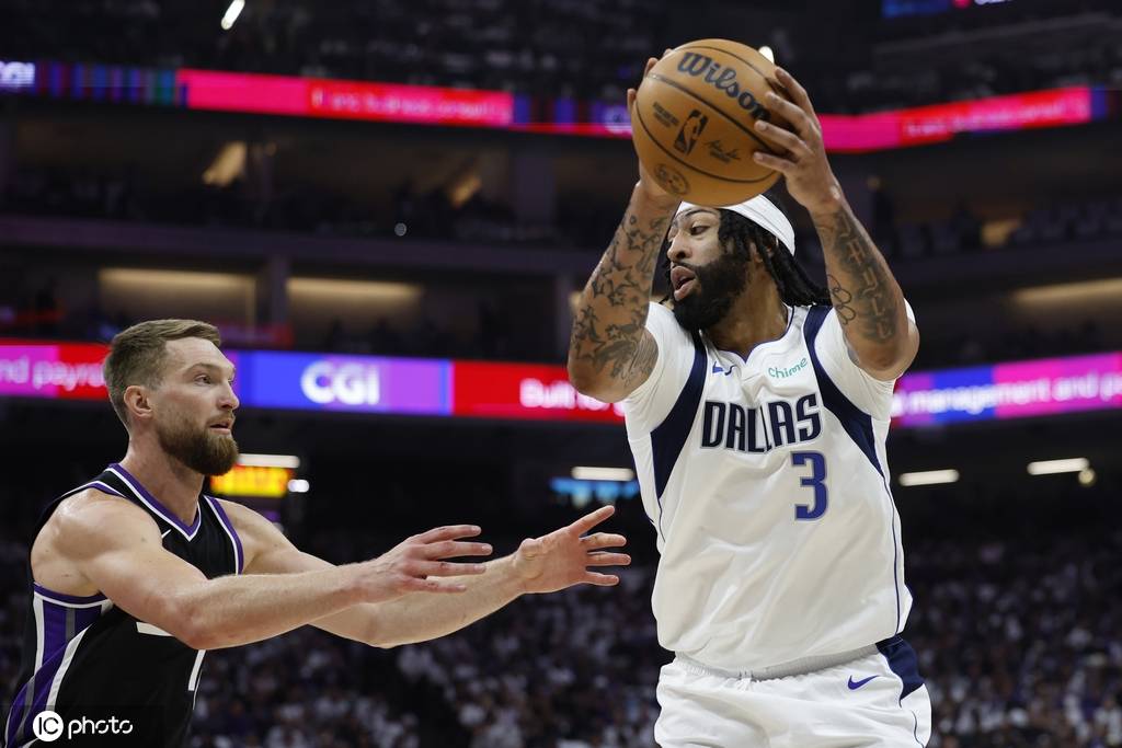 信用网申请_浓眉27+9克莱23分 独行侠淘汰国王保留季后赛希望