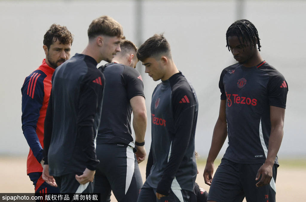 皇冠足球平台代理申请_曼联欧联杯生死劫皇冠足球平台代理申请！阿莫林密谋曝光：誓要热刺“吃苦头”！麦迪逊诈伤？