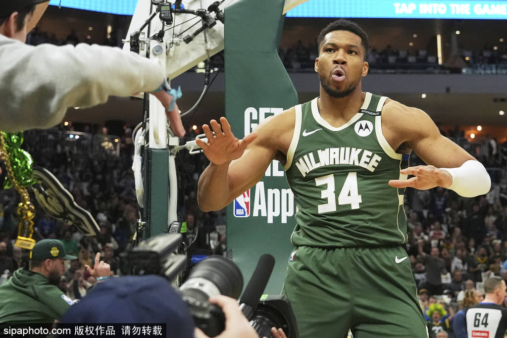 皇冠信用哪里申请_为了字母哥皇冠信用哪里申请！曝尼克斯准备提出“海啸式”报价