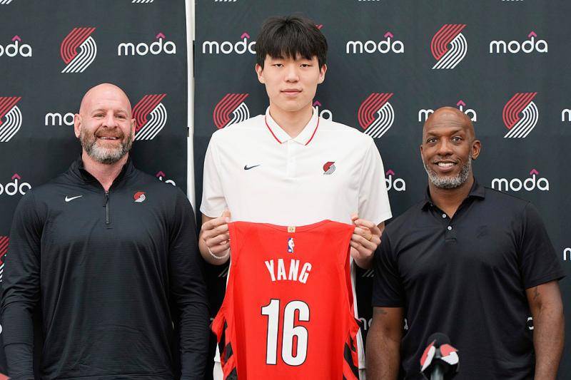 皇家马德里vs尤文图斯_NBA|杨瀚森发布会秀幽默:争取下次把翻译踢掉
