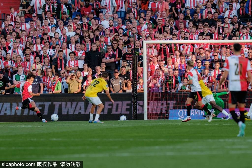 皇冠信用网会员注册网址_费内巴切5-2逆转费耶诺德晋级欧冠资格赛：弗雷德的超级世界波引爆全场