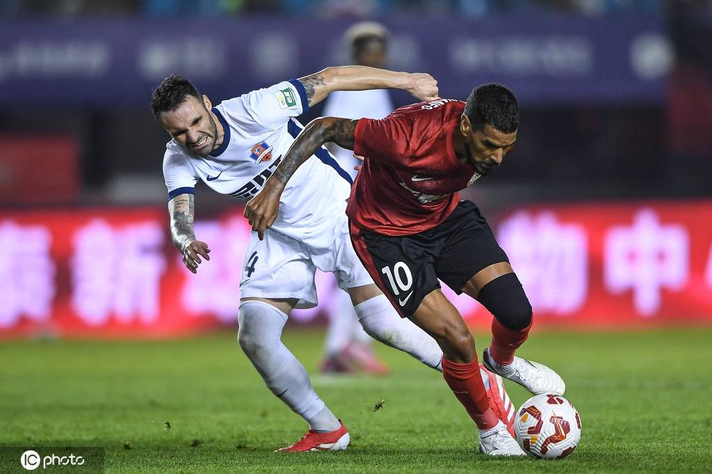 俄罗斯超级联赛_中超-卡米洛建功吴亚轲扑点 亚泰1-0梅州近6轮首胜