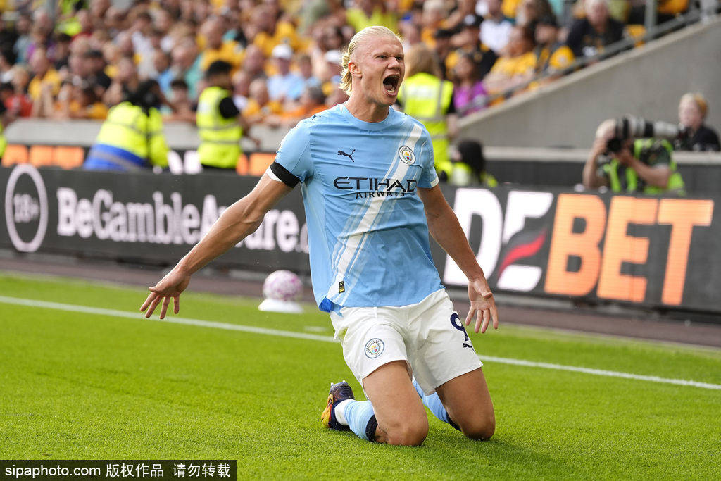 乌克兰超级联赛_英超-哈兰德双响赖因德斯传射建功 曼城4-0狼队暂登顶