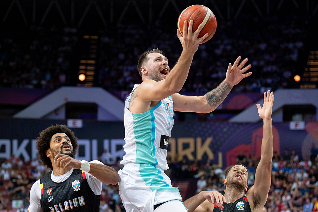 巴斯蒂亚vs甘冈_欧洲杯综述:东契奇三双终获首胜 字母哥复出高效28+8