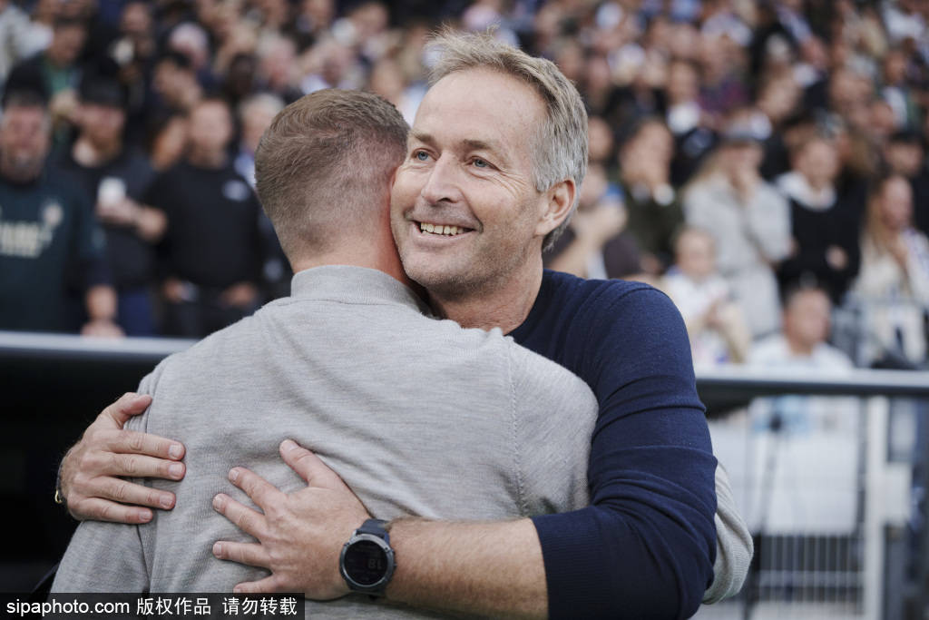 皇冠信用网会员账号_拒绝爆冷!中超争冠热门3-2读秒绝杀皇冠信用网会员账号,上海海港主场全取3分,冲冠