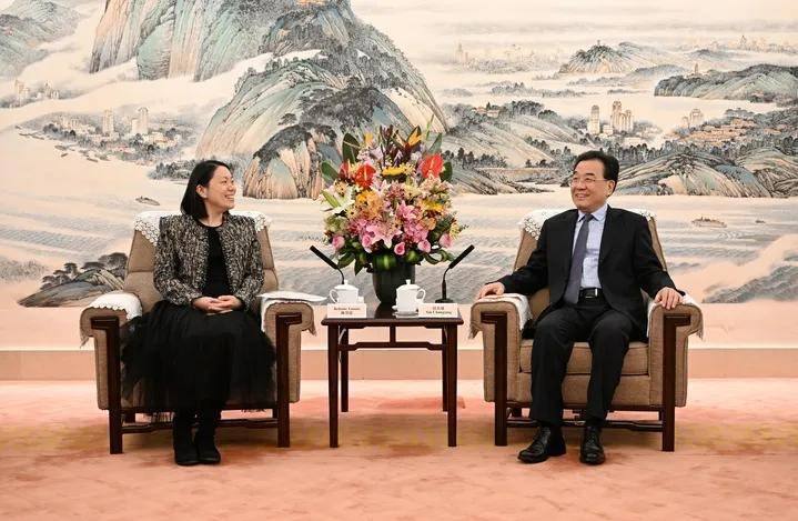 皇冠会员如何申请_江苏省委书记会见的最年轻外资企业家二代皇冠会员如何申请，什么来头？