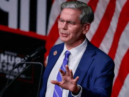 怎么弄皇冠信用網_中美情况有变！贝森特发出“最后通牒”怎么弄皇冠信用網，话音刚落，中国的一则公告让他认清现实，信号特殊