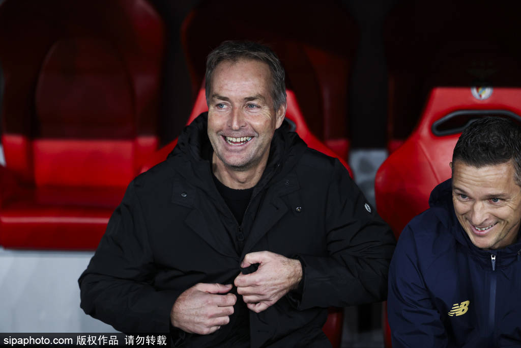 皇冠信用網会员开户
_李霄鹏再现保级奇迹皇冠信用網会员开户
!青岛海牛的逆袭之路