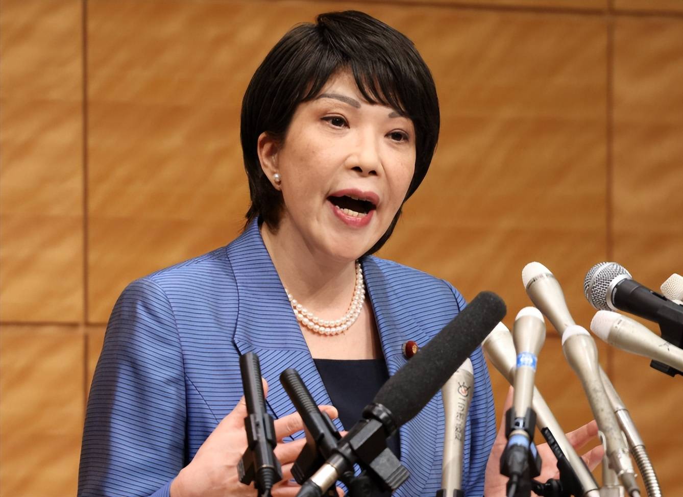 曼彻斯特联足球
_局势已恶化曼彻斯特联足球
,日本的战争准备全面铺开?高市政府通知中国2个不变,对外释放信号非同寻常