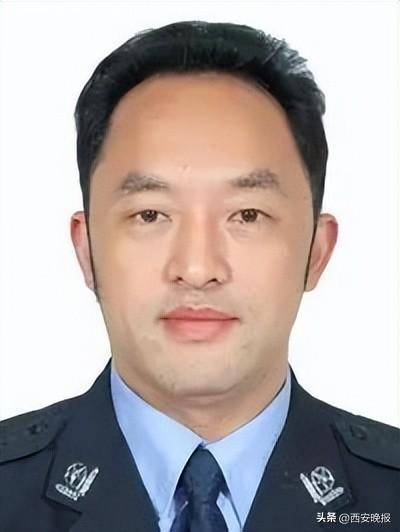 皇冠信用網申请开通
_胡成毅皇冠信用網申请开通
,主动投案