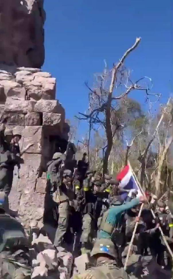 皇冠信用网代理注册_就在刚刚皇冠信用网代理注册，泰国军队遭最大惨败：柬埔寨敢死队手持56冲，光脚冲锋