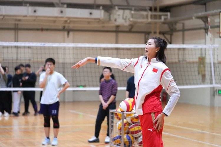 皇冠信用网怎么开账号_奥运冠军、前中国女排队长袁心玥皇冠信用网怎么开账号，入职南开大学