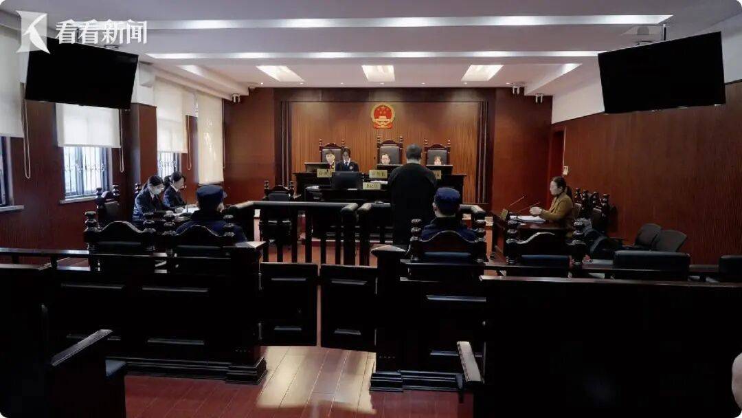 皇冠会员如何申请_离奇凶案!上海一“恋爱脑”宅男绝望皇冠会员如何申请,掐住已婚女友脖子……法院最新判决