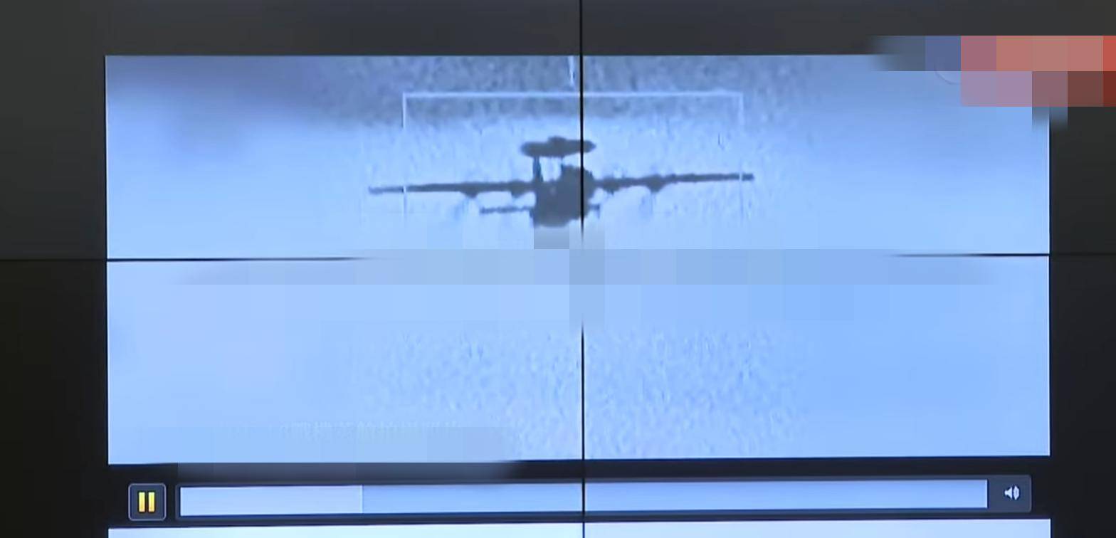 hga050皇冠手机登入_8个台军中将通报:解放军89架战机出击hga050皇冠手机登入,055开火,075舰逼近台岛