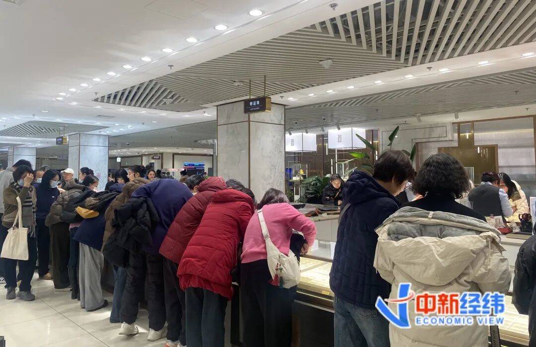 皇冠公司的代理怎么拿_一夜大跌皇冠公司的代理怎么拿,价格又跌回去了!有人刚买完发现价格回落,犹豫后又下手了……