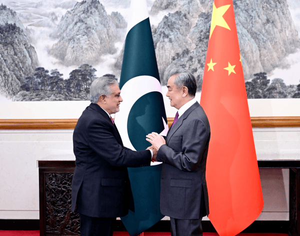 皇冠信用网平台出租_王毅:皇冠信用网平台出租我们从不认为哪一个国家可以充当国际警察