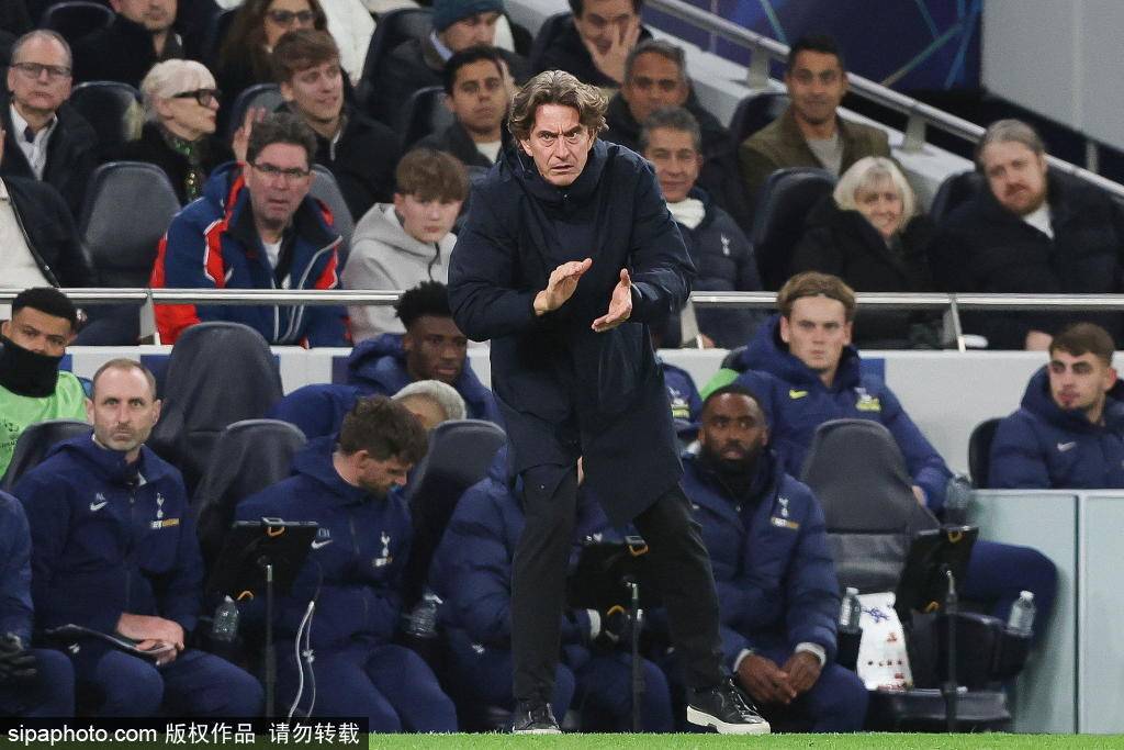 皇冠信用网账号注册_阿莫林下课!弗兰克:无论叫经理还是教练皇冠信用网账号注册,大家要互相协作才行