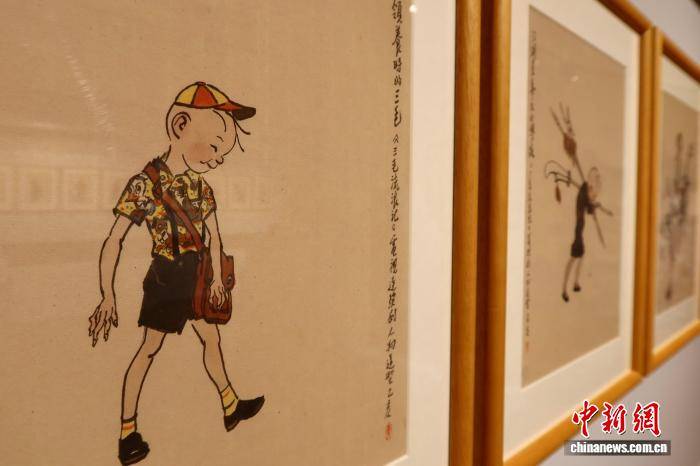 皇冠登3代理出租_中国国画家戴敦邦200余幅连环画原稿亮相杭州