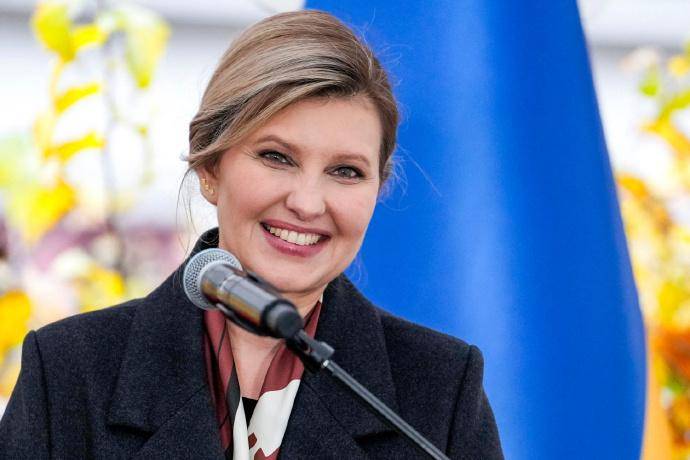 皇冠会员如何申请_泽连斯基夫人谈下届总统选举：“这让人精疲力尽皇冠会员如何申请，我们俩都累了”，但无法左右丈夫关于是否参选的决定